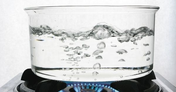 Agua hirviendo