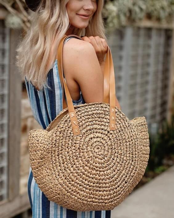 Bolso de mimbre de playa
