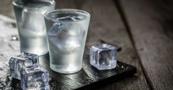 Alcohol: vodka, tequila, cerveza